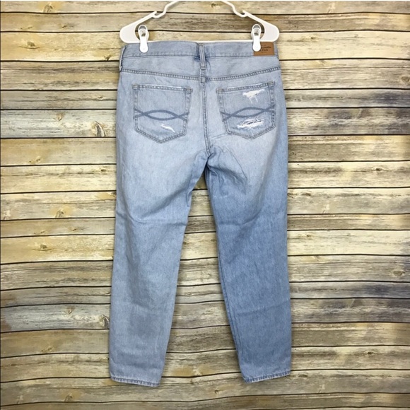 Abercrombie & Fitch Light Wash Distressed Jeans 8 - Picture 5 of 8